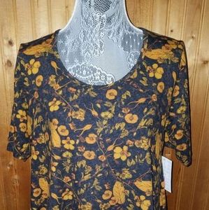 M Lularoe Perfect Tee